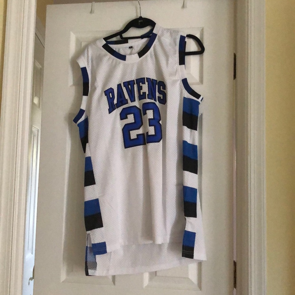 ONE TREE HILL NATHAN SCOTT JERSEY- LARGE